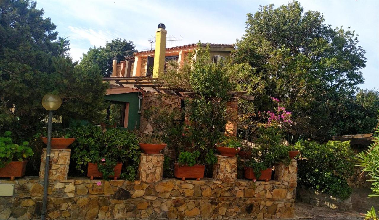Holiday home Milena Villasimius, Wifi Gratuito, Ampio Giardino A 300 M Dal Mare *